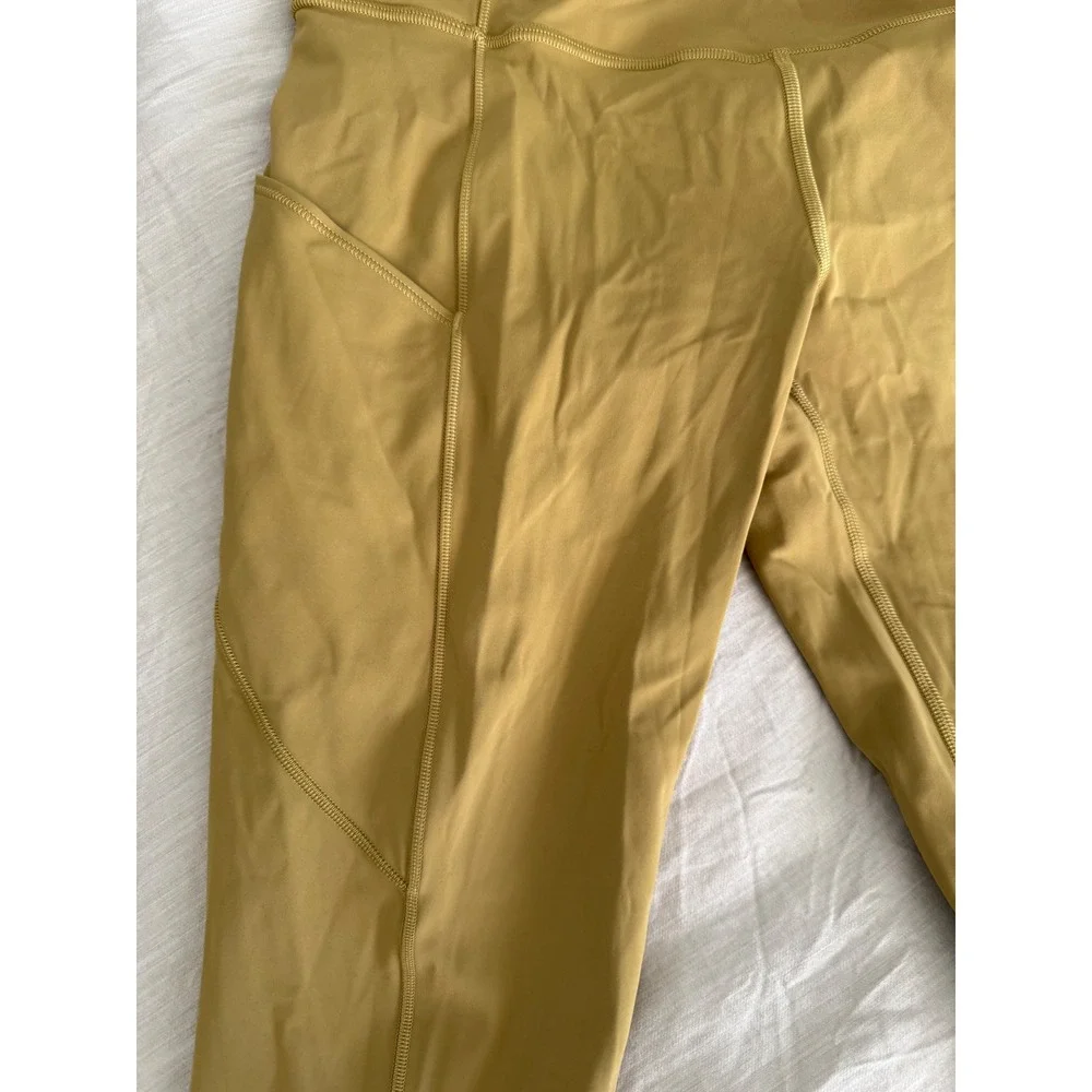 Lululemon Align High Rise Crop Leggings Size‎ 8 Yoga Workout Athletic